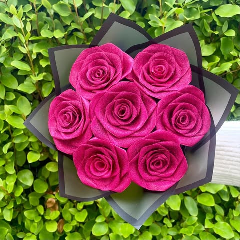 Bouquet 7 roses à paillettes