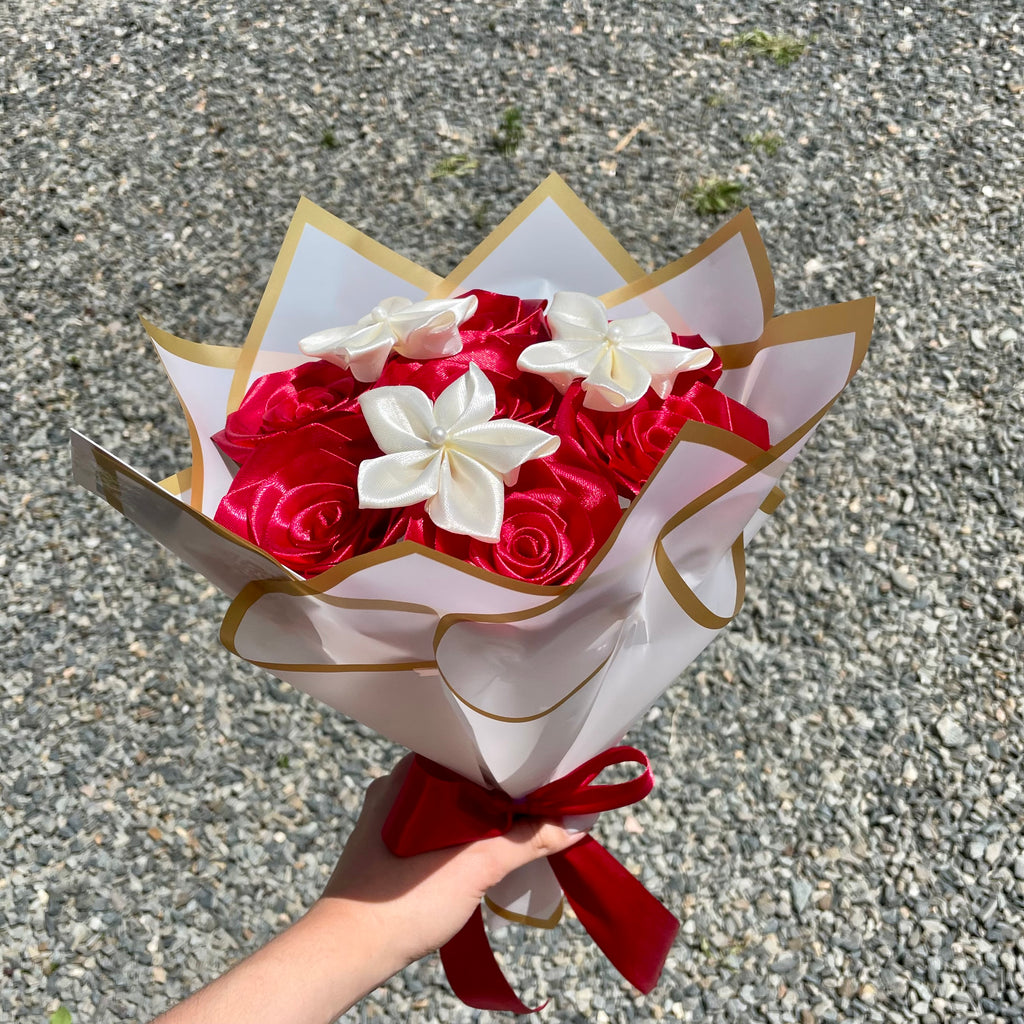 Bouquet 7 roses carmins