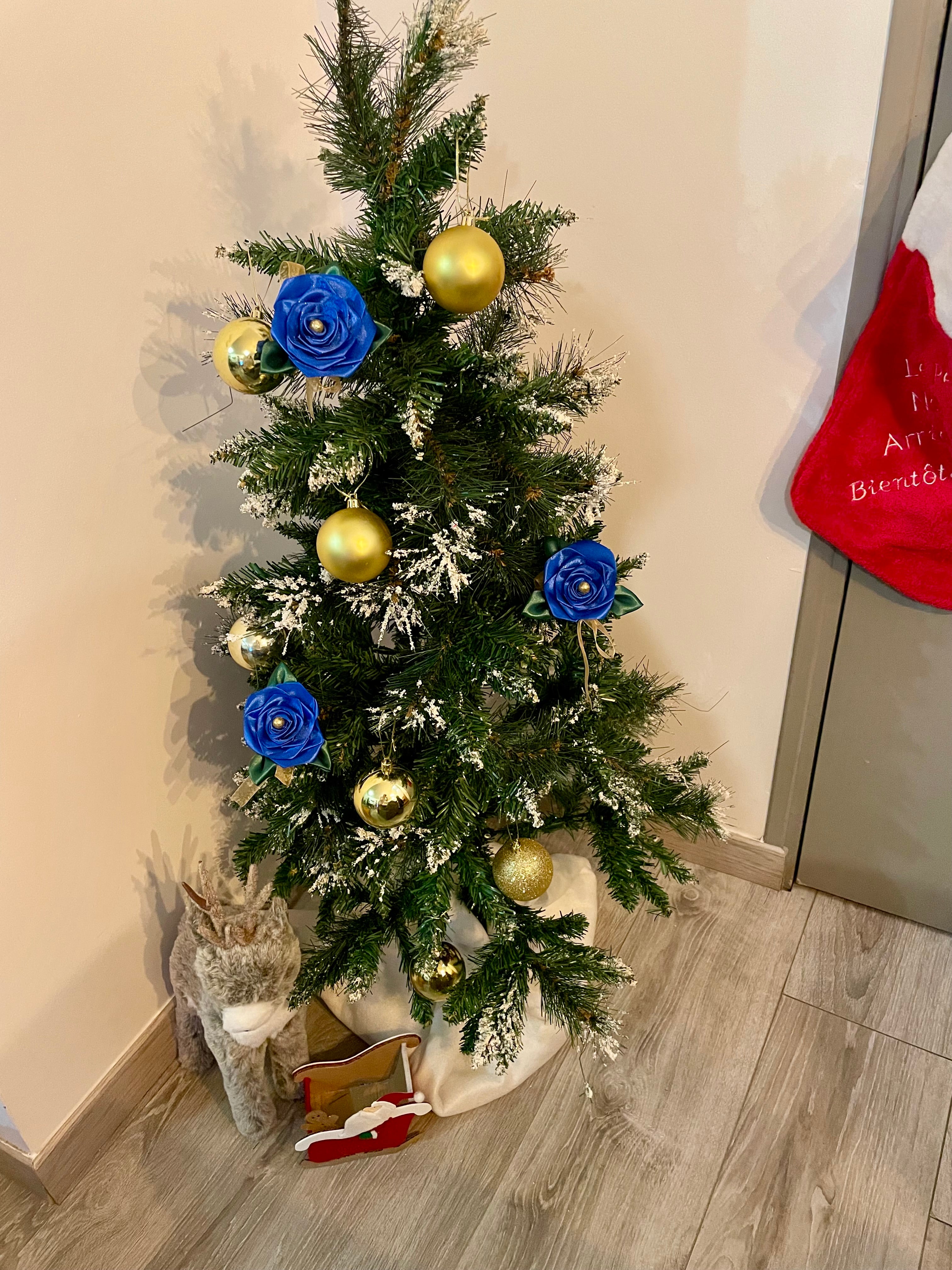 Suspension de Noël bleu marine